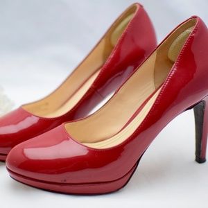 Cole Haan Nike Air Round Toe Red Heel Size 5B